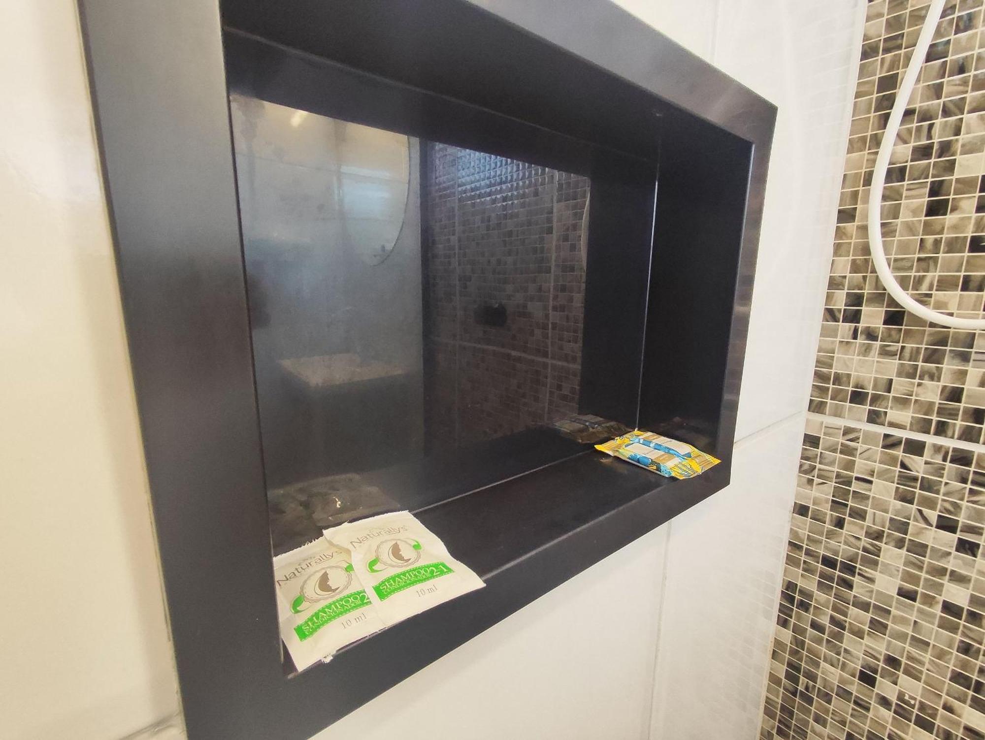 Villa Bilac - Studios Proximo A Vila Germanica Bairro Da Velha บลูเมเนา ภายนอก รูปภาพ